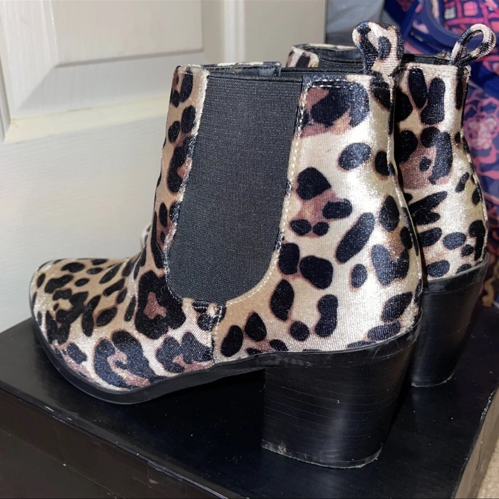 Leopard Booties - Picture 2 of 3